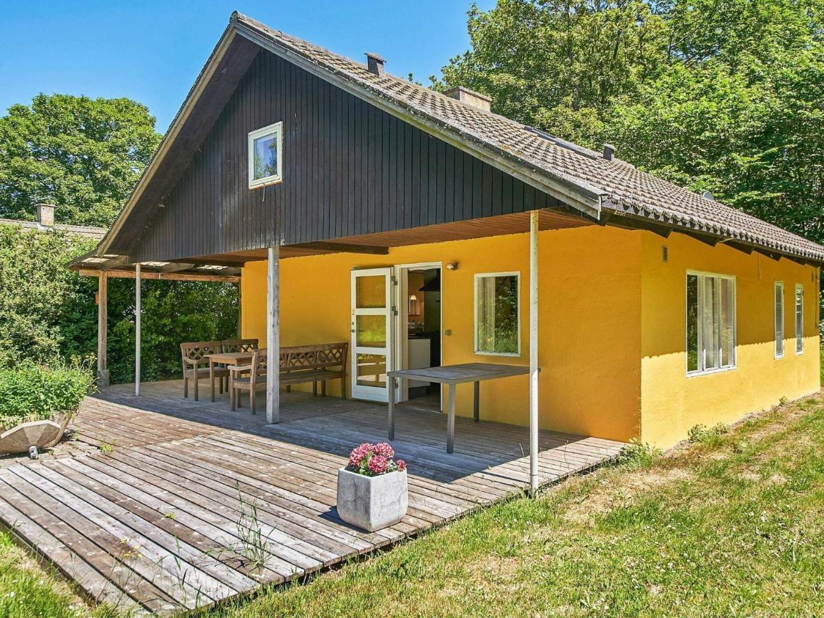 6 Person Holiday Home In AÅkirkeby Szoba fotó