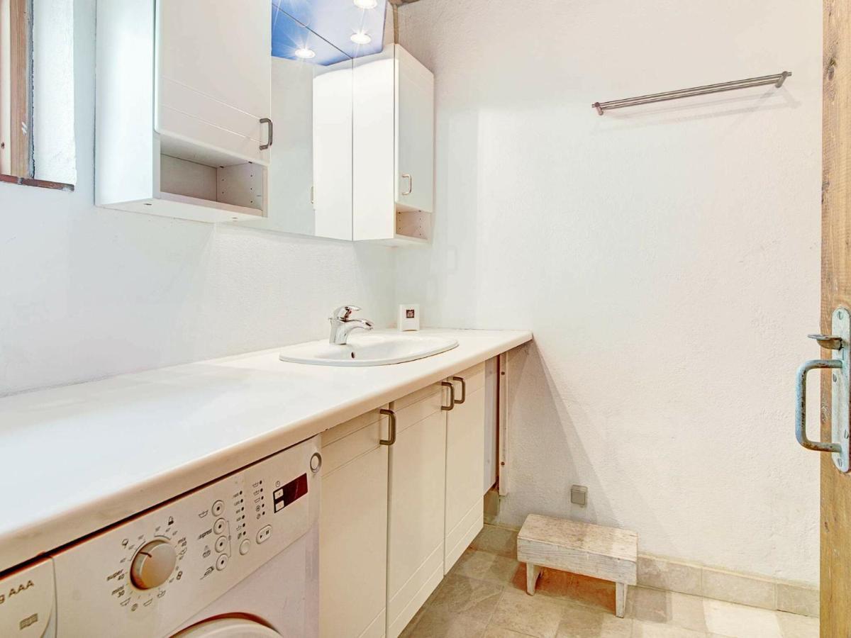 6 Person Holiday Home In AÅkirkeby Szoba fotó